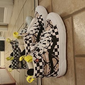 Custom Sk8-Hi MTE2 High top Vans